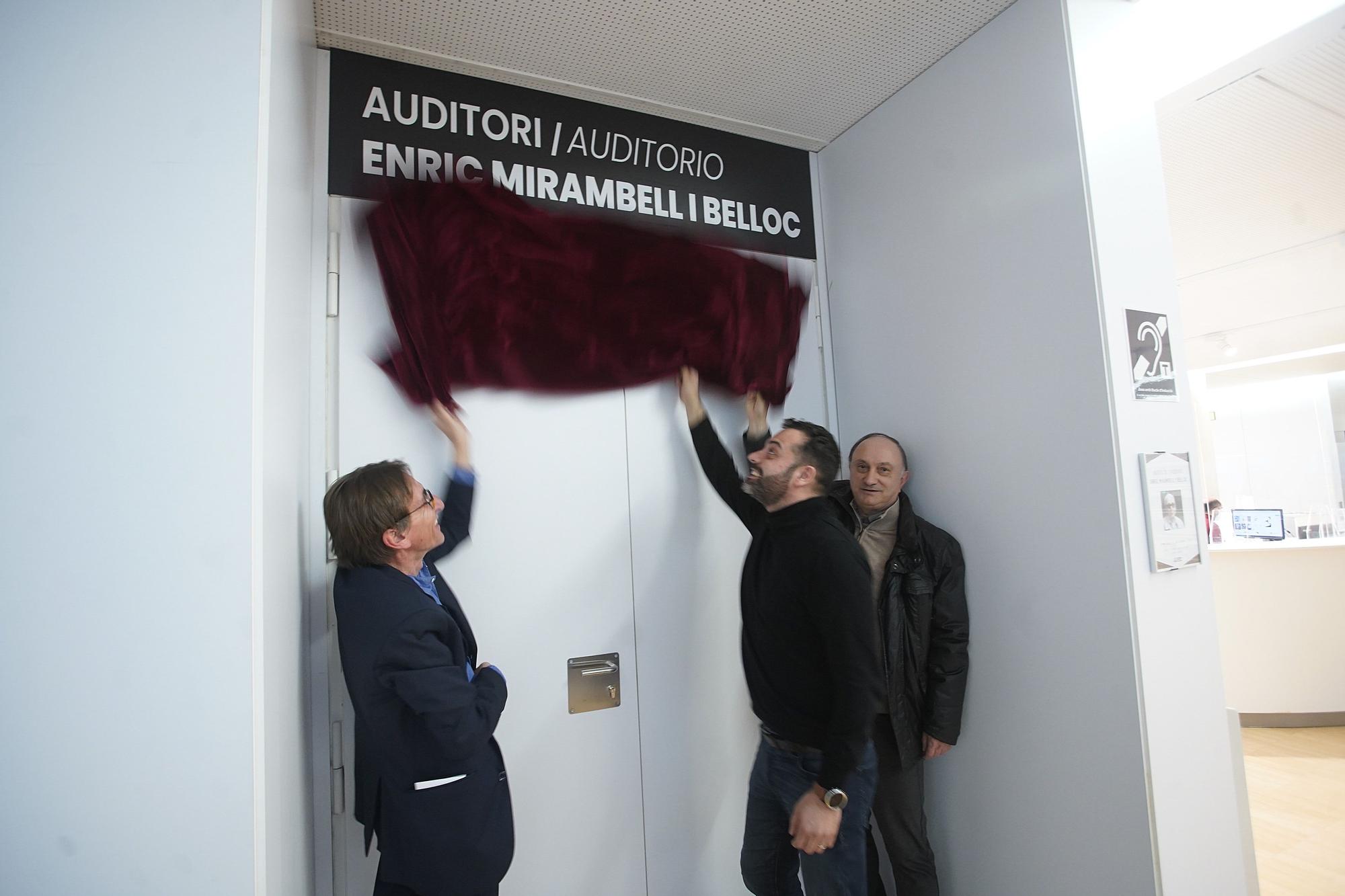 L'auditori de la biblioteca Carles Rahola es bateja amb el nom d'Enric Mirambell