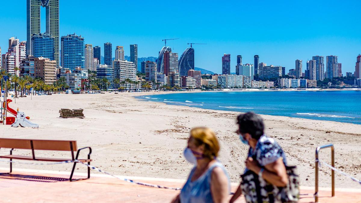 El turismo internacional ha caído un 80 % frente al año anterior en Benidorm.