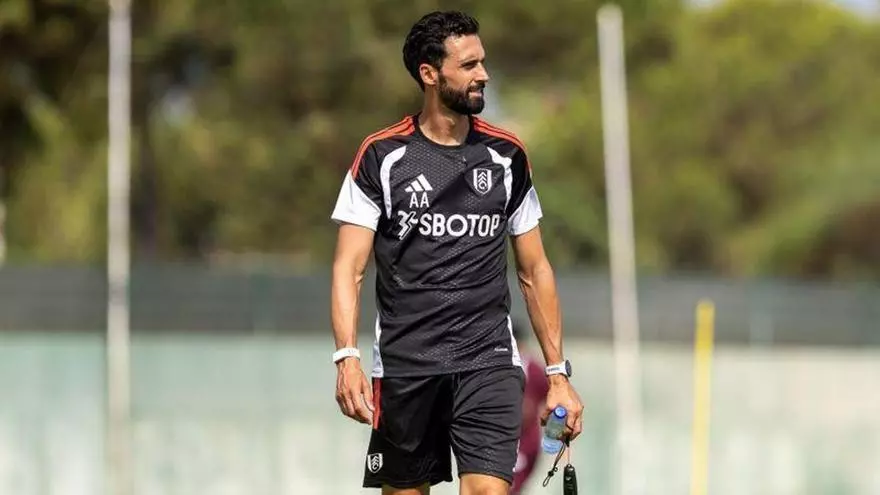 Arbeloa apuesta por juventud conocida para reconstruir al Fulham