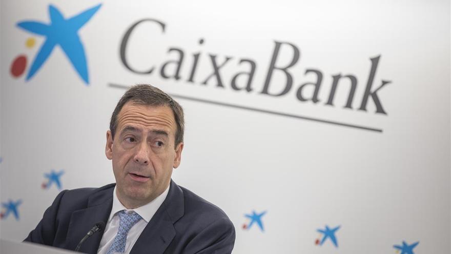 Caixabank y Bankia se disparan en bolsa en la apertura