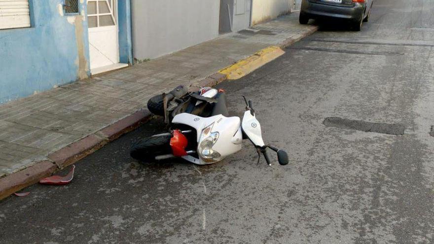 Accidente en la Vall d&#039;Uixó con un motorista de 18 años herido