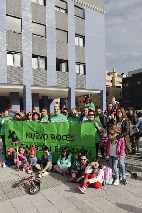 Marcha para reivindicar un centro de salud en Nuevo Roces