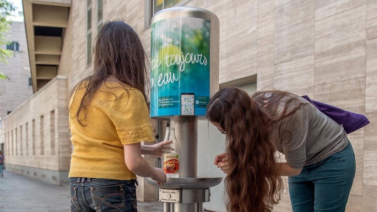 Burbujas en la fuente en París