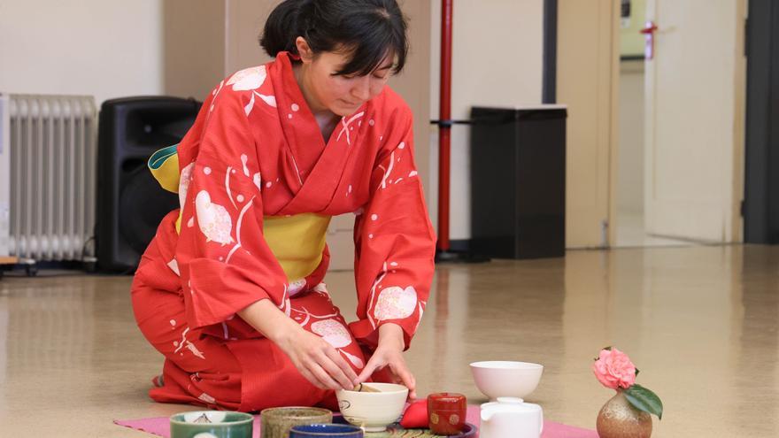 Tributo a la cultura japonesa en la Escuela Oficial de Idiomas