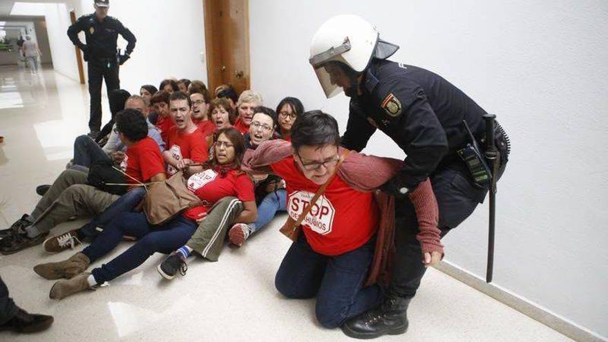 &quot;No somos nada, ni estafados&quot;