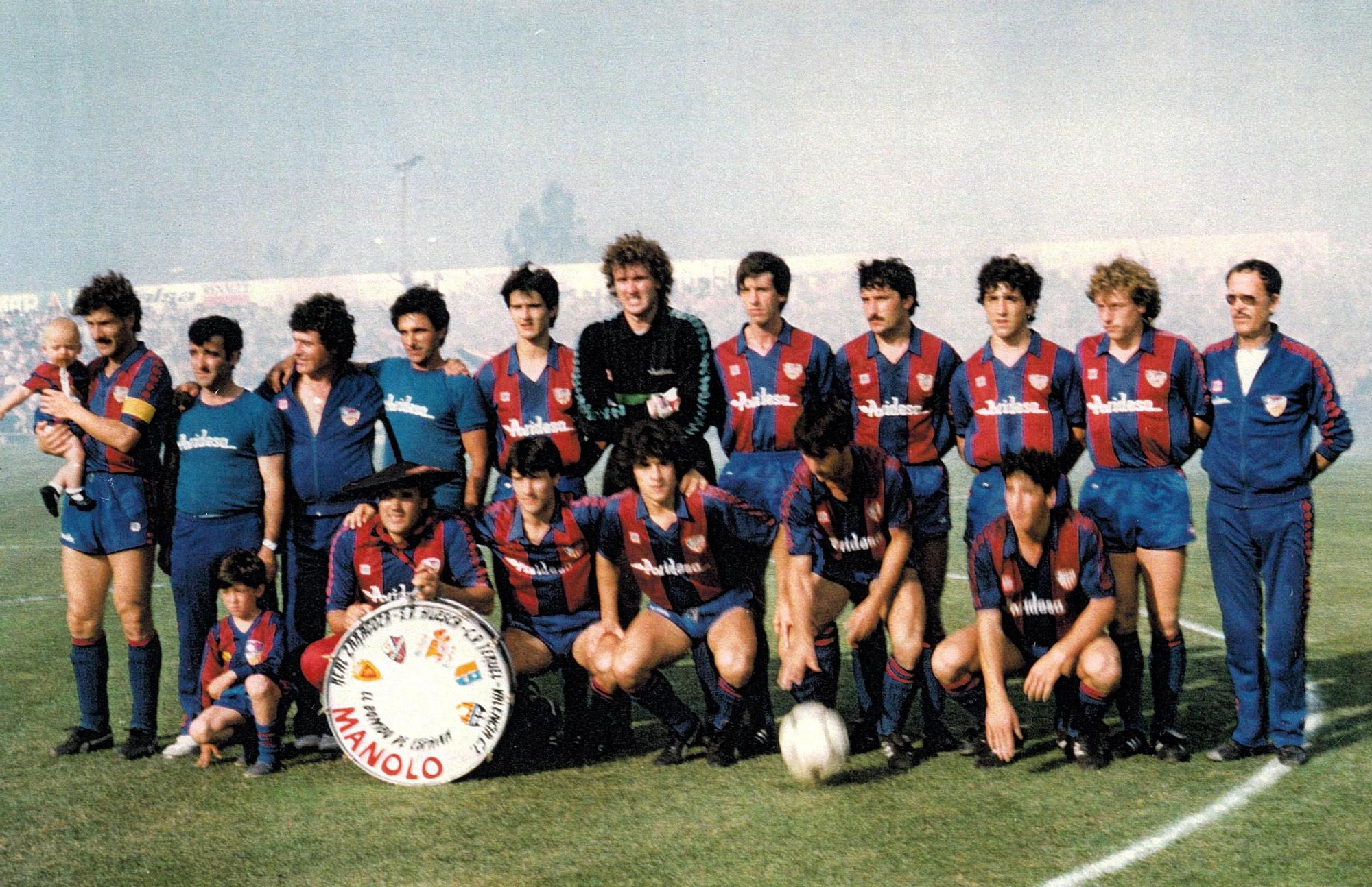 Repaso en imágenes a los 50 años del estadio Luis Suñer de Alzira