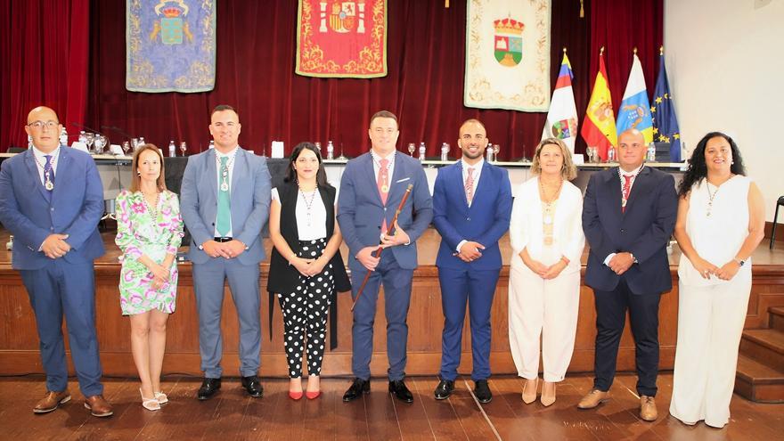 Constitución del Ayuntamiento de Yaiza: Óscar Noda (UPY), alcalde con mayoría absoluta