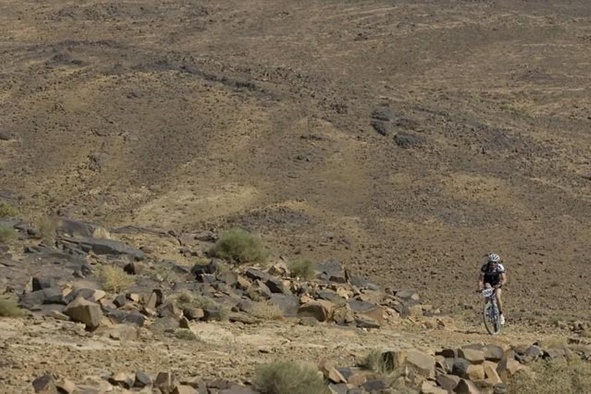 No tot és sorra. També hi ha etapes de muntanya, amb pistes pedregoses que acumulen grans desnivells. Alguns dels ports del recorregut arriben als 2.000 metres d’altura.