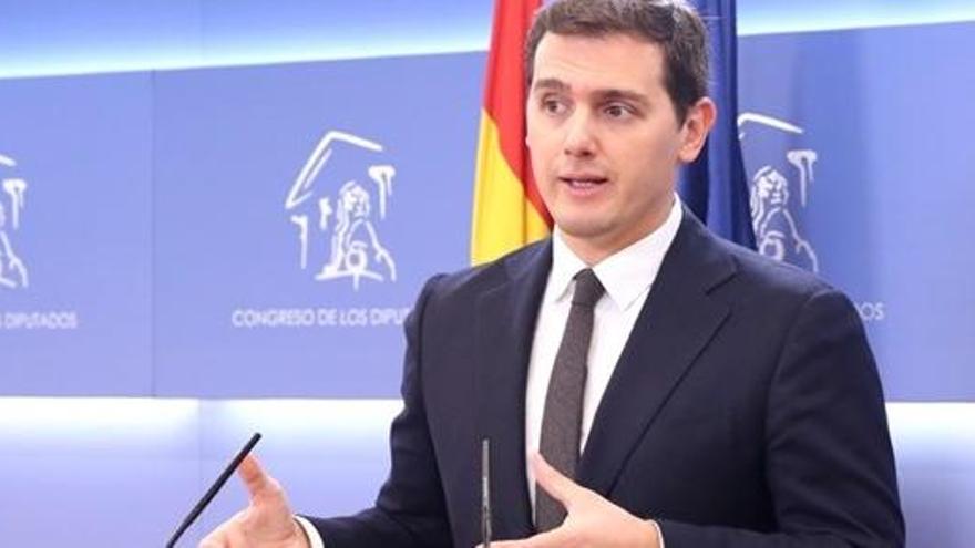 Cs avala que el govern espanyol porti la candidatura de Puigdemont al TC