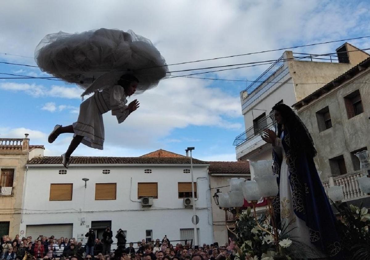 Una escena de archivo de l'Angelet de la Corda en Alfarrasí.