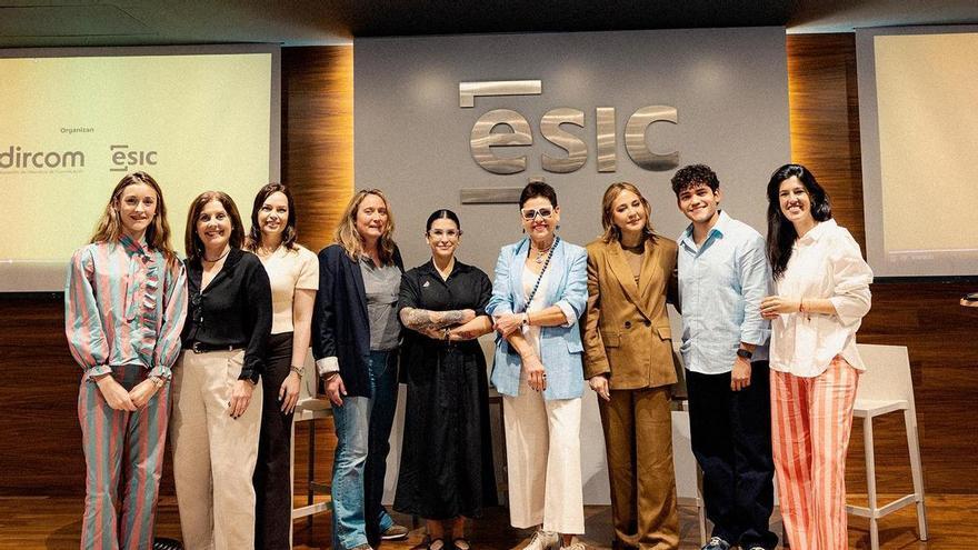 Dircom CVM y ESIC acercan a las aulas las claves del nuevo branding cultural con el fenómeno SpainSays