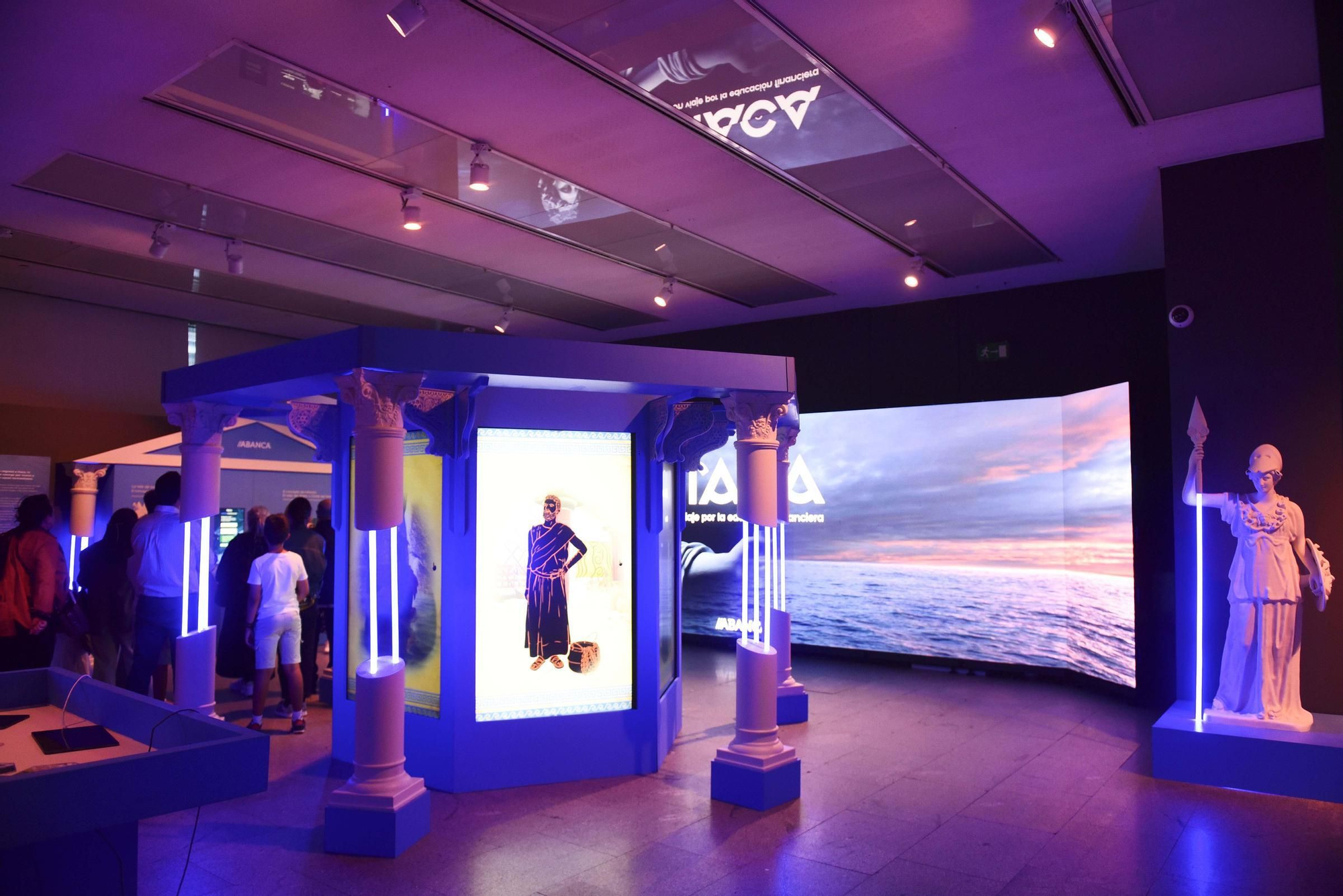 Afundación inaugura en A Coruña 'Ítaca', una exposición sobre educación financiera