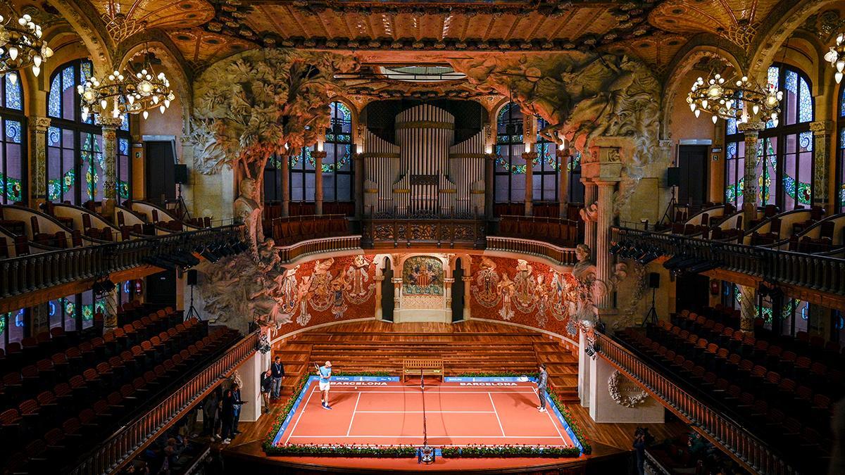 El modernismo del Palau de la Música acoge a los tenistas Rafa Nadal y Nei Nishikori