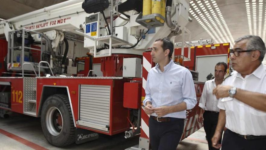 La Diputación admite que la plantilla del Consorcio de Bomberos está &quot;envejecida&quot;