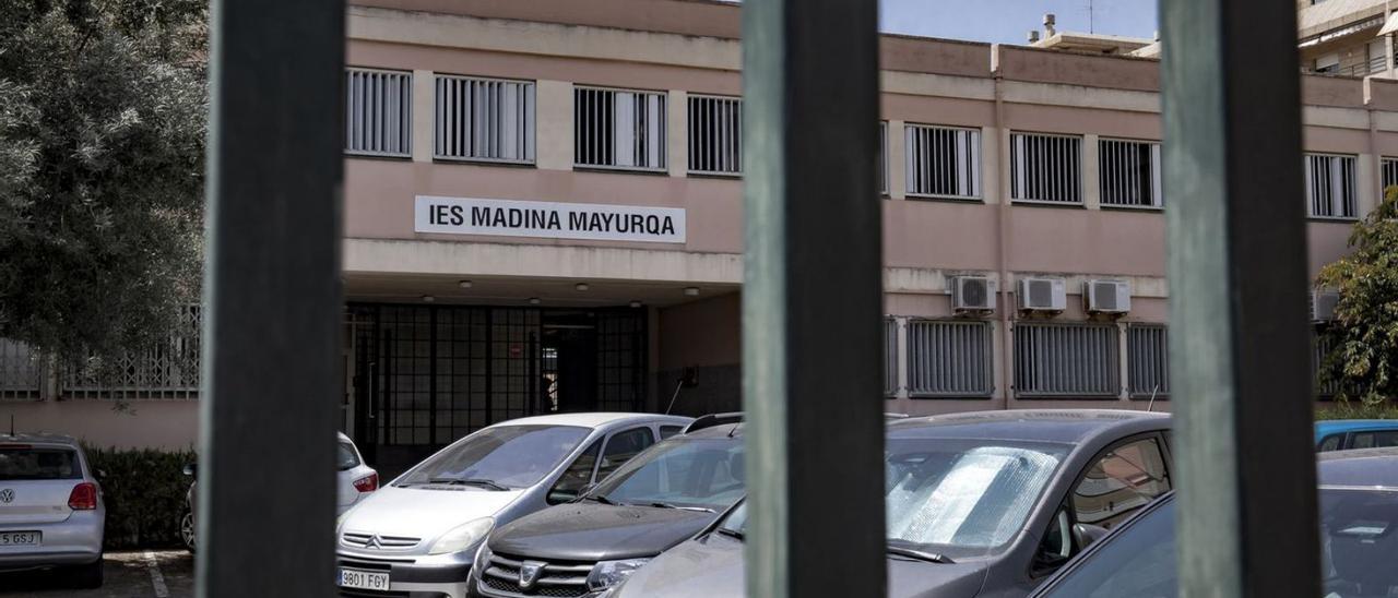 En el IES Madina Mayurqa es donde tuvo lugar el acoso a una profesora por otro docente. | B.RAMON