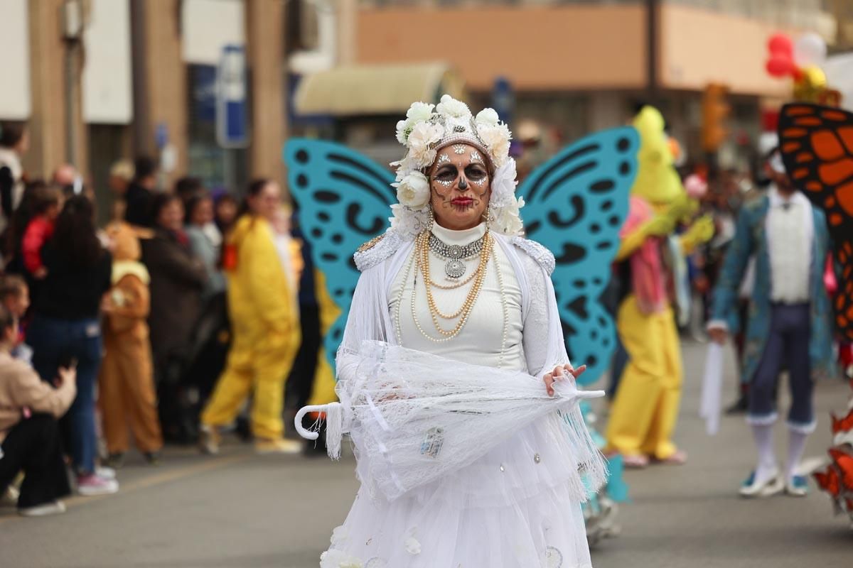 Búscate en las imágenes de la rúa de Carnaval de Ibiza