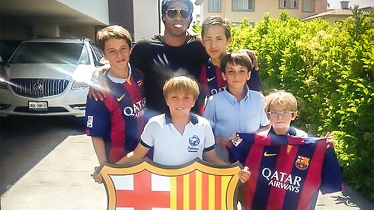 Ronaldinho, siempre con el Barça en el corazón