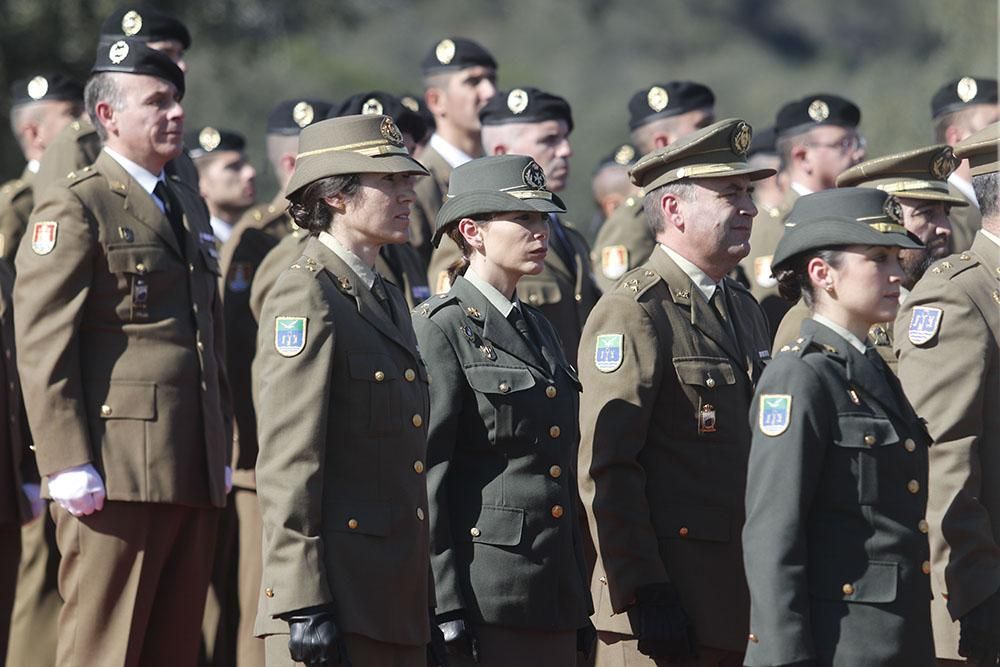 El general Ignacio Olazábal recibe el mando de la BRI X