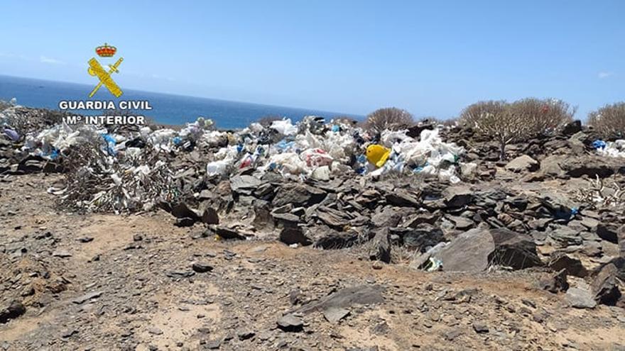 Bolsas de plástico en la zona de Juan Grande.