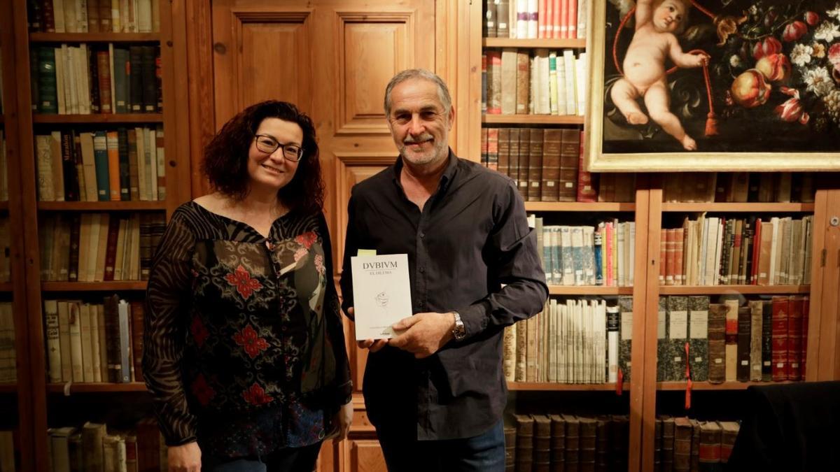 Antoni Cobos va presentar el seu llibre, al maig, a la biblioteca del Castell de Peralada