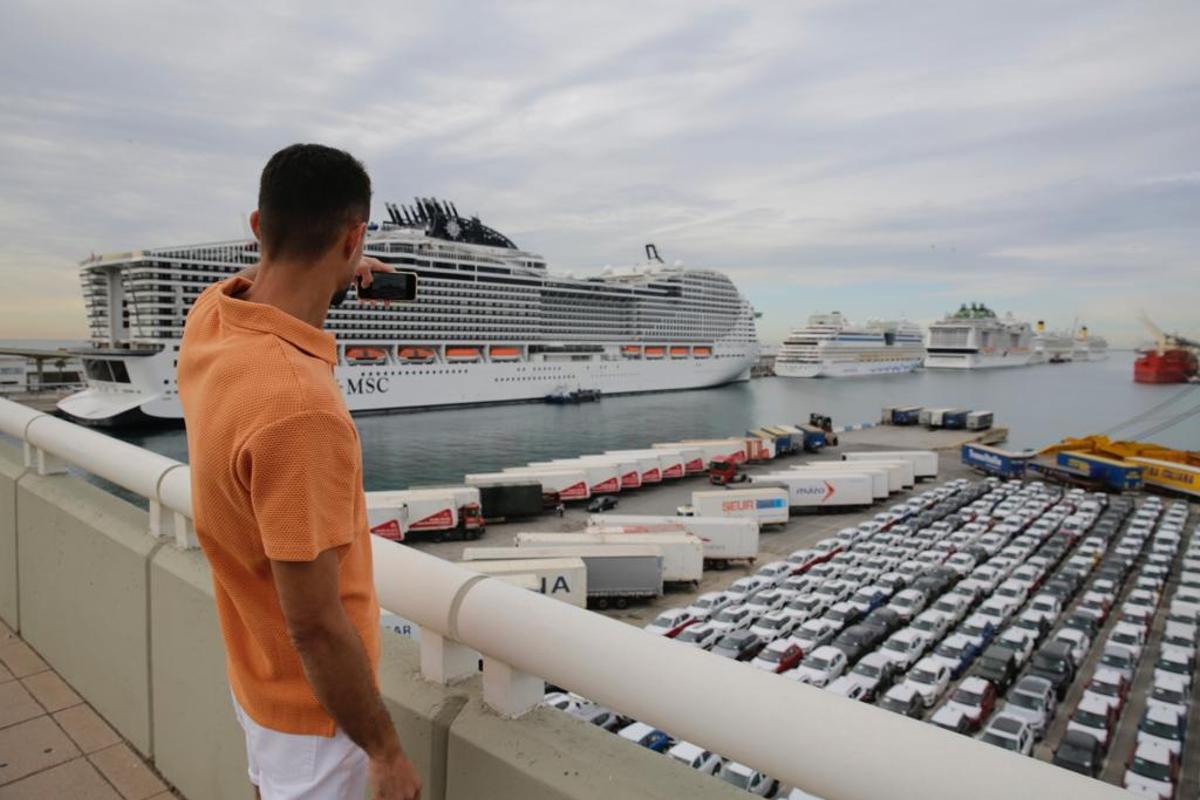 Llega a Barcelona el megacrucero nuevo MSC World Europa