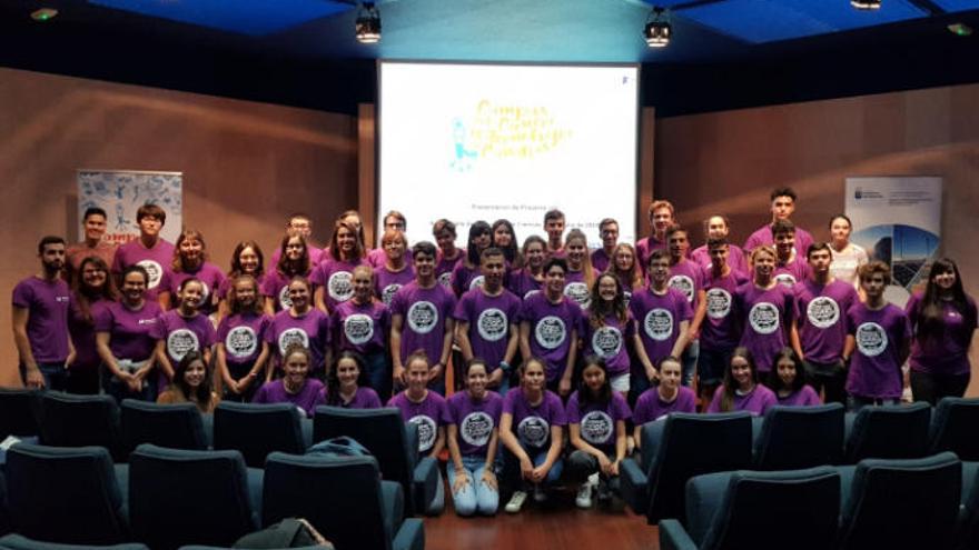 Los 42 jóvenes del Campus de la Ciencia y la Tecnología de Canarias 2019.