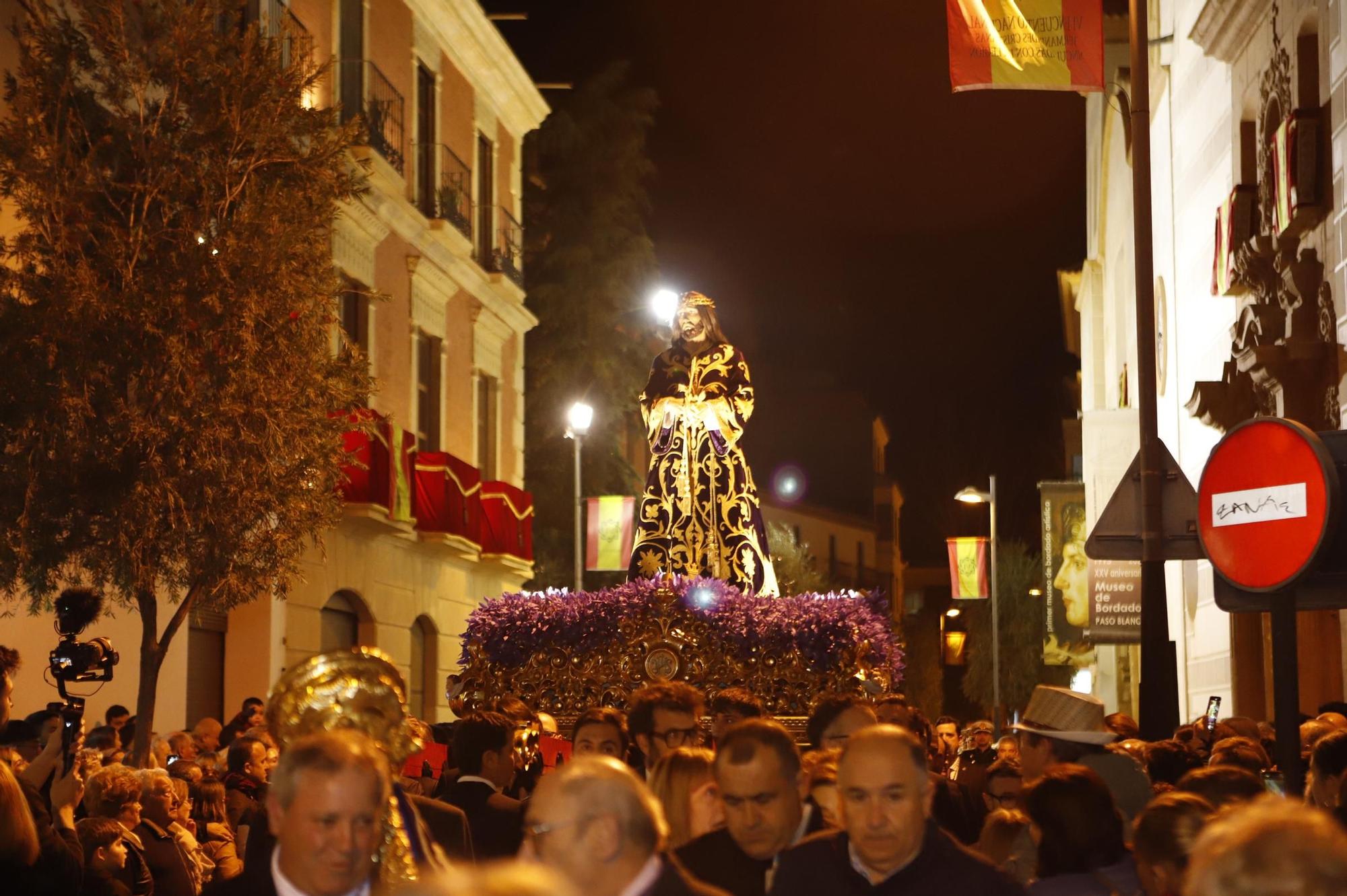 Las mejores imágenes de la salida extraordinaria del Cristo del Rescate de Lorca