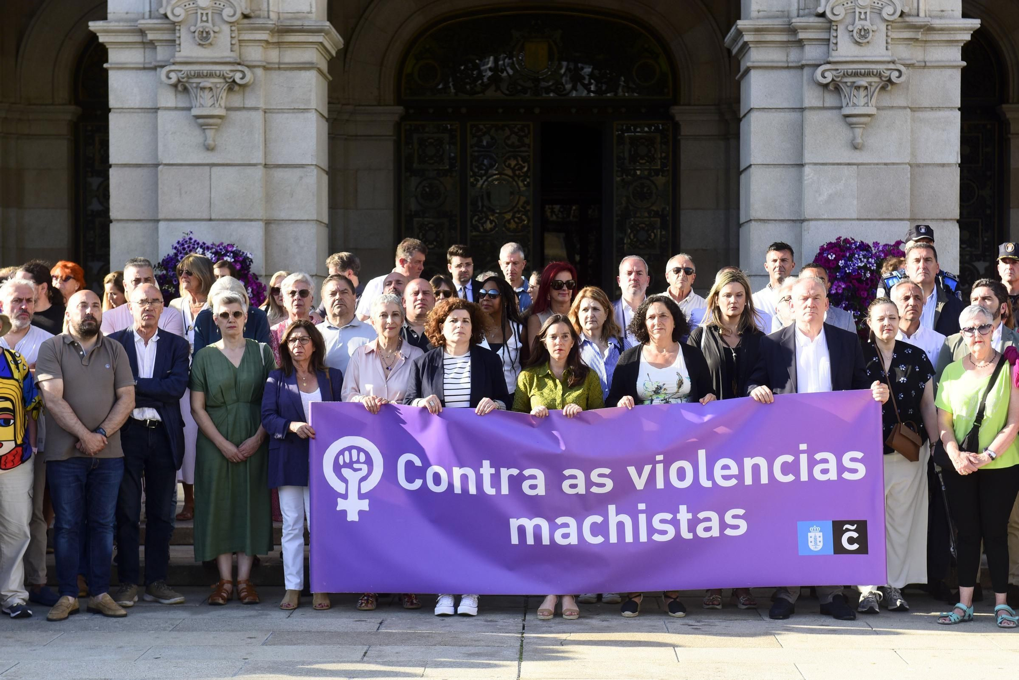 Clamoroso silencio en A Coruña por el crimen machista en la Sagrada Familia