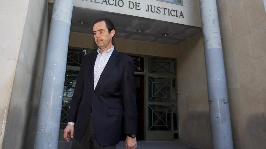 Miguel López comparece por segunda vez en los juzgados