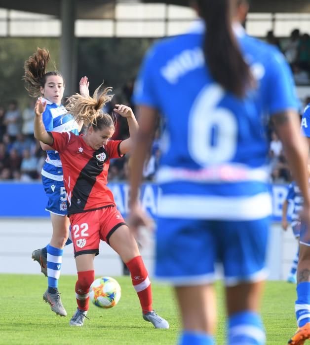 El equipo coruñés, superior, golpea tras el descanso con tantos de Peke, Gaby y Maya Solo el todopoderoso Barça, que hoy visita Huelva, puede igualar sus 13 puntos.