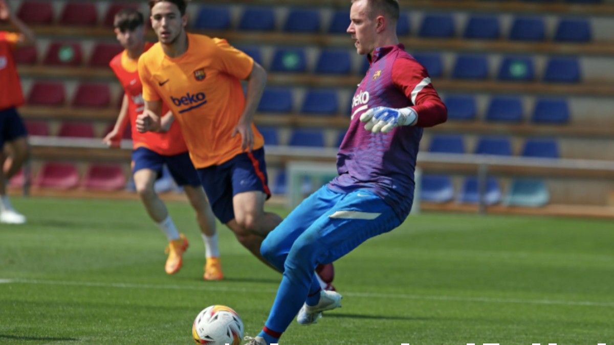 Ter Stegen, en un entrenamiento del Barça en la ciudad deportiva de Sant Joan Despí.