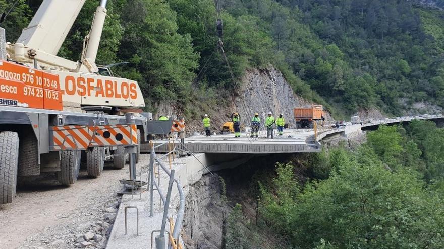 Las lluvias retrasan la reapertura del principal acceso al valle de Benasque al 30 de junio