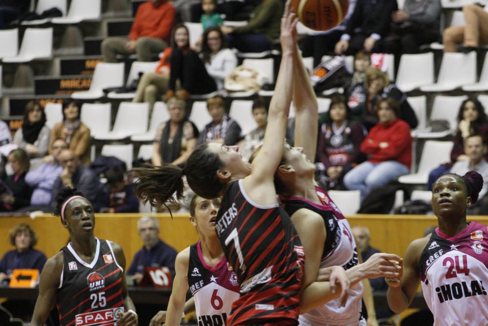 Uni Girona-CREF (91-78)