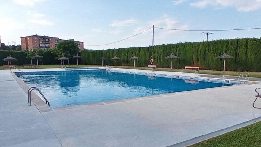 Tanquen la piscina de la Bisbal d'Empordà per la defecació d'un infant a l'aigua
