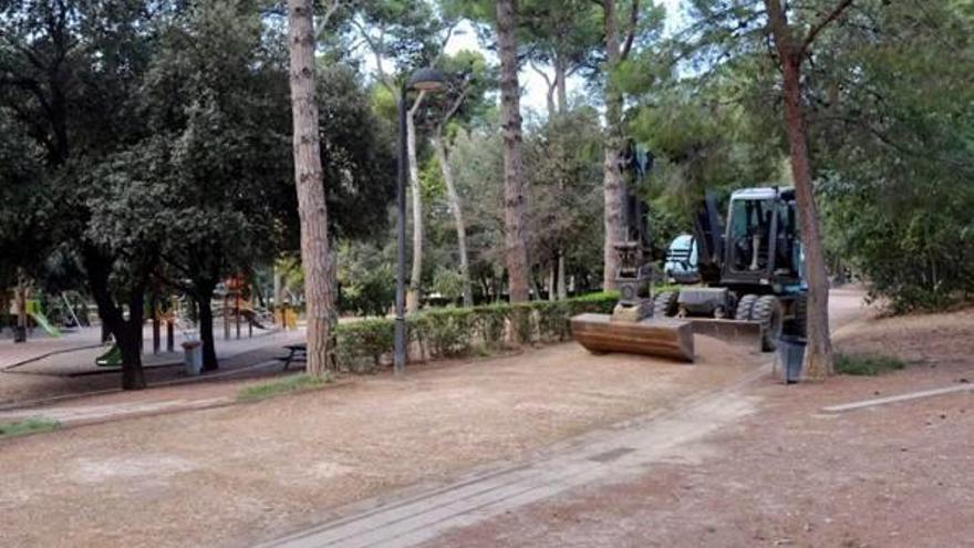 El parc Bosc de Figueres renova el camí i el mobiliari