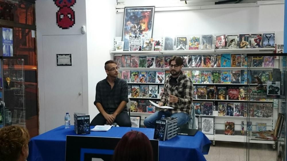 Héctor Rubio presenta su libro 'Casa del Miedo'