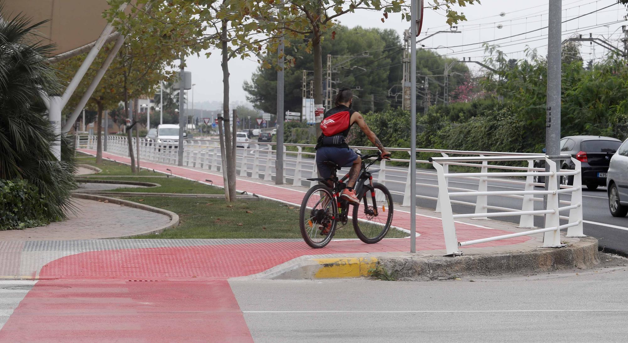 Corrección de las deficiencias del polémico carril bici de Paiporta