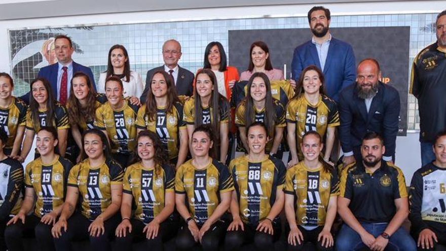 Negra y dorada, la nueva piel de las &quot;panteras&quot; para la final de la EHF European Cup