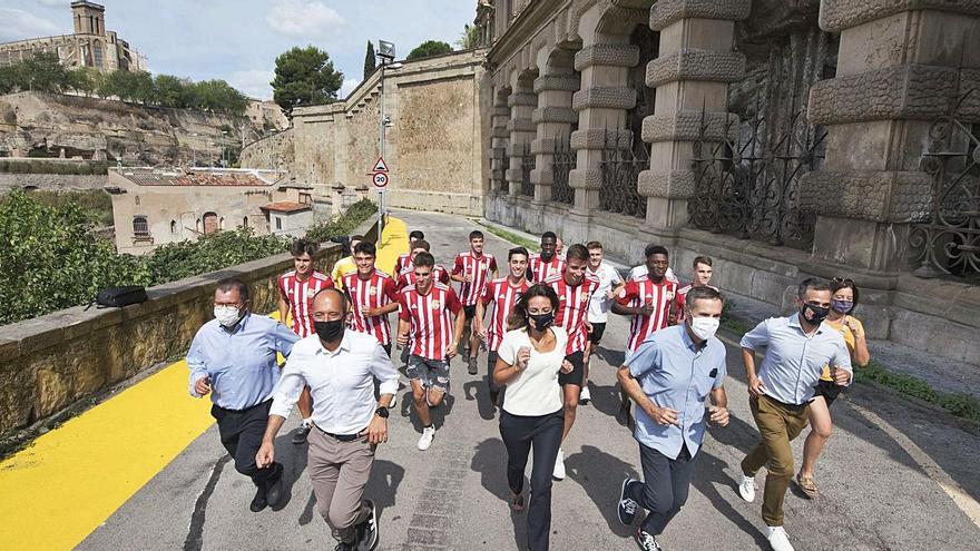 El CE Manresa tria fer socis per trios