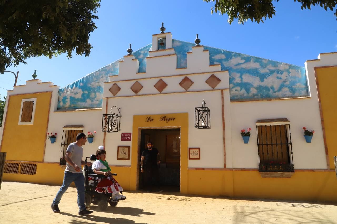 Segundo premio a la mejor caseta: La reja, Asociación Pájaro Madre