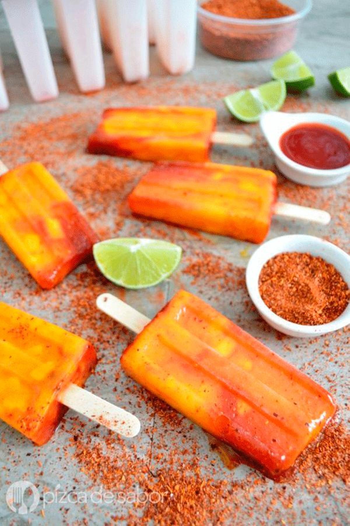 Helado de mango con chamoy