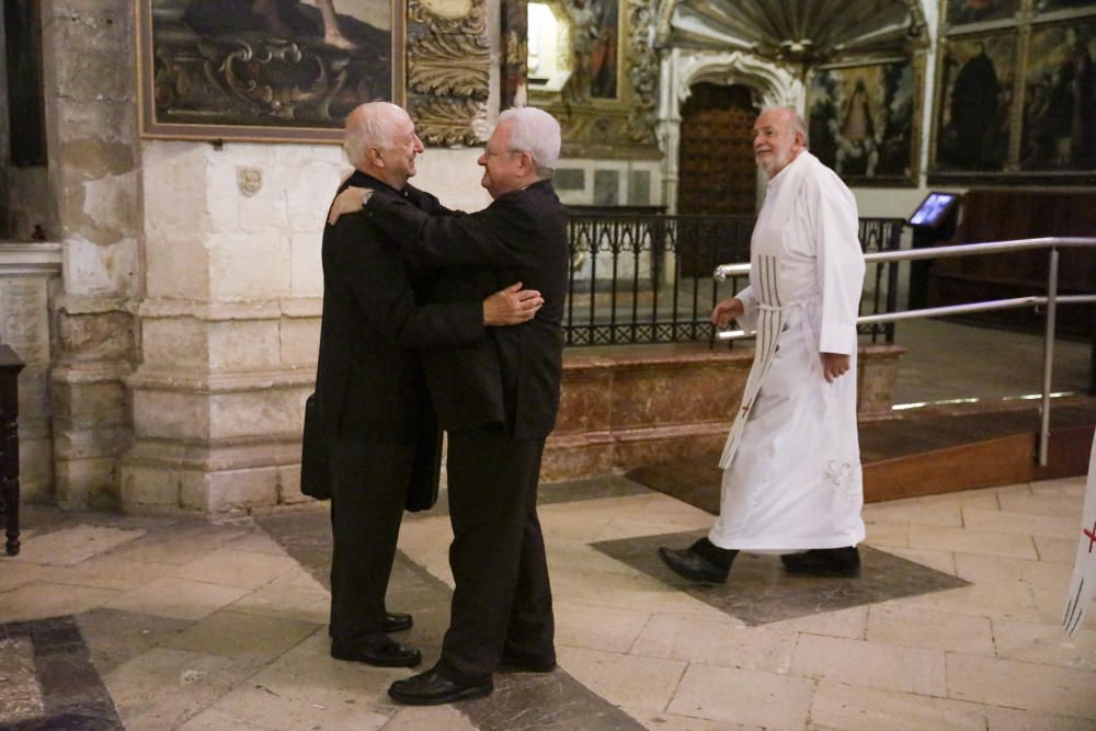 Salinas se despide de Mallorca con una misa en la catedral