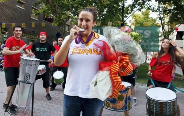 Recibimiento a Andrea Blas a su llegada