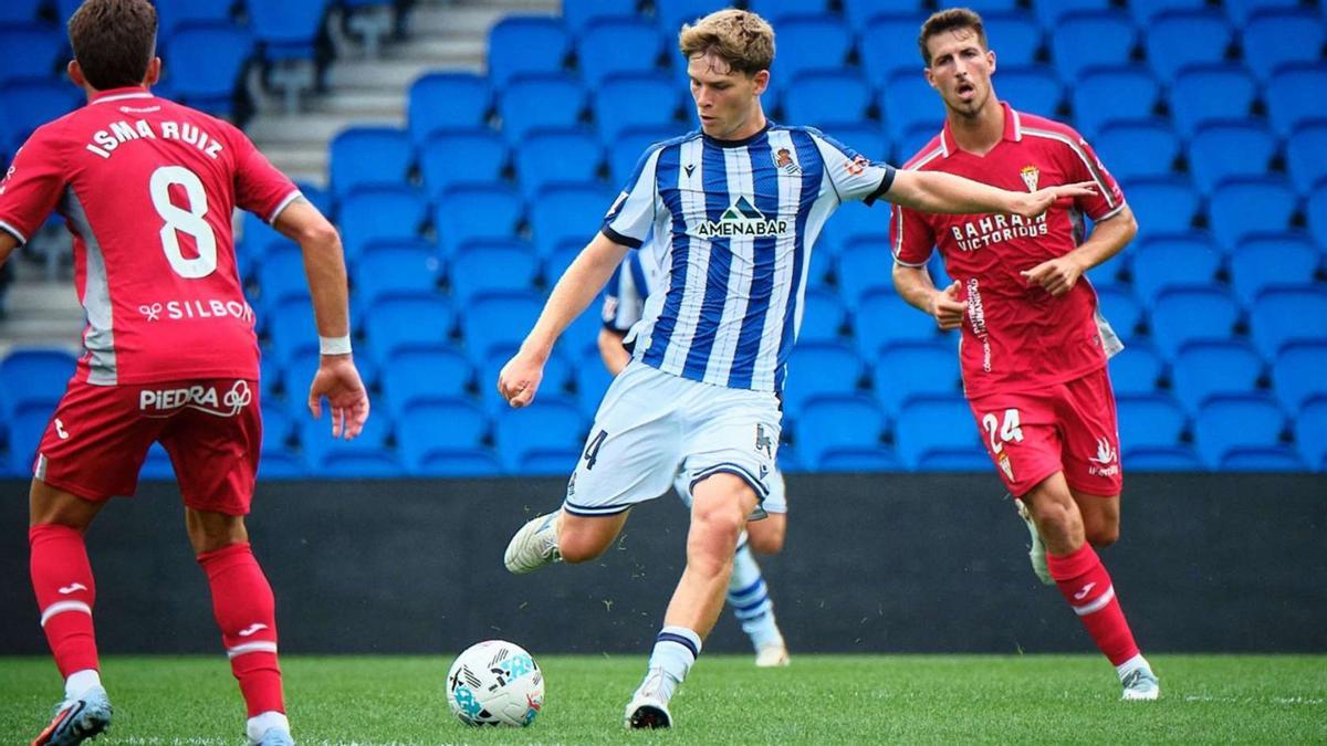 Tomy Carbonell llegó a la Real Sociedad hace dos temporadas y sigue creciendo en todas las facetas del juego