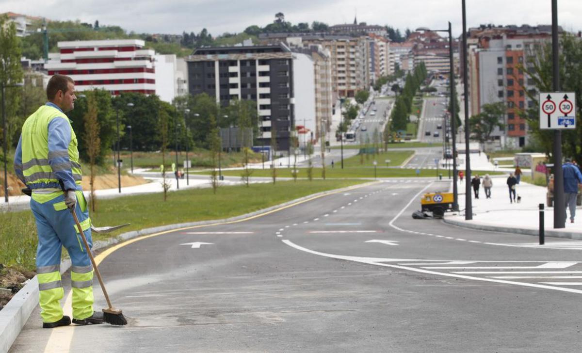 El barrio que se movió para dejar de ser una isla del Oviedo urbano