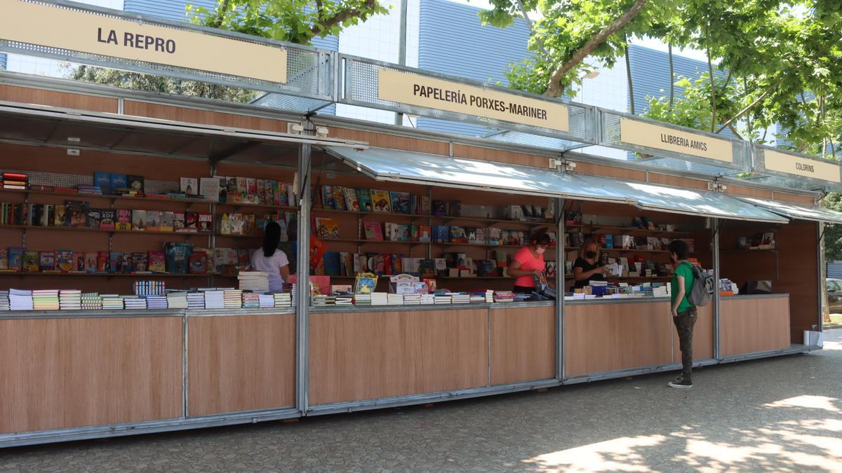 La Fira del Llibre abrirá sus puertas este viernes a partir de las 10.30 horas.