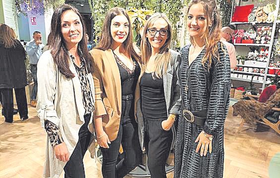 María Blanco, Marina Oyarzábal, Míriam Martínez y Laura Granado.