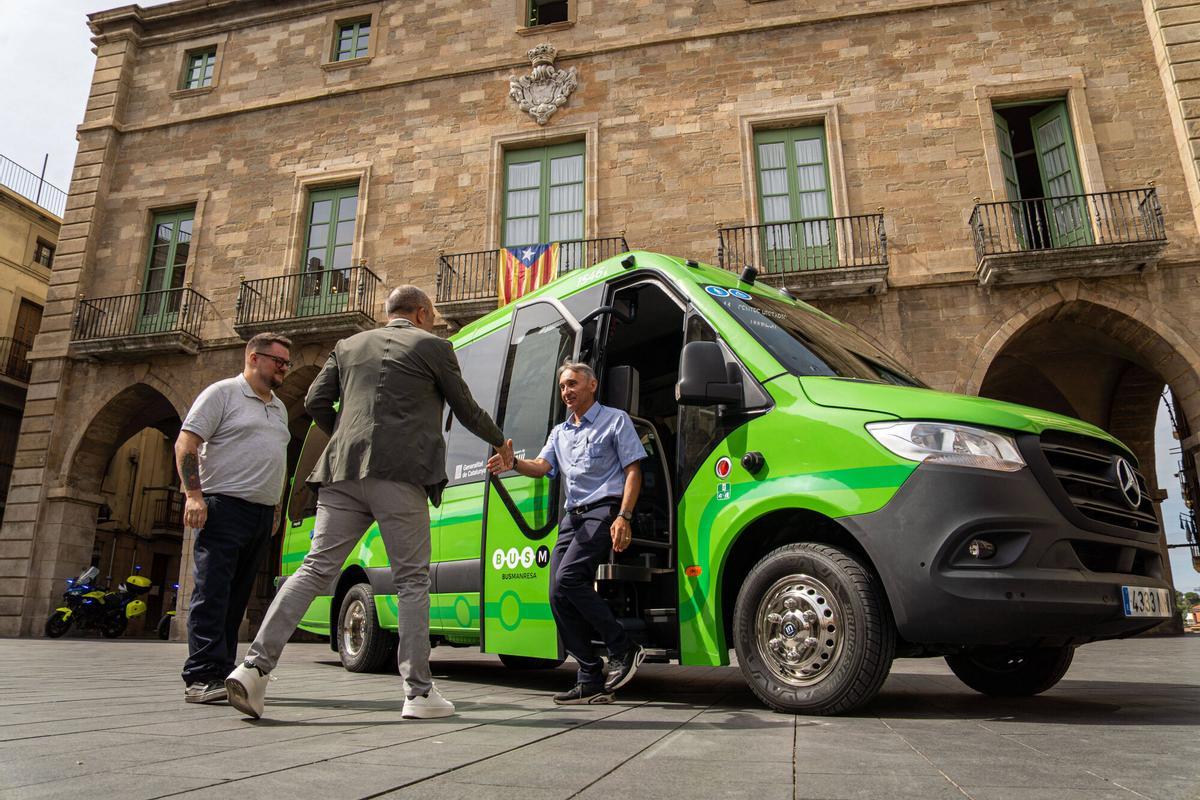MANRESA . ESTRENA DEL BUS URBA CASC ANTIC . MICRO BUS DEL CENTRE HISTORIC
