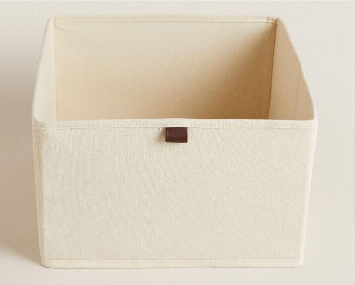 Caja almacenaje plegable de Zara Home.