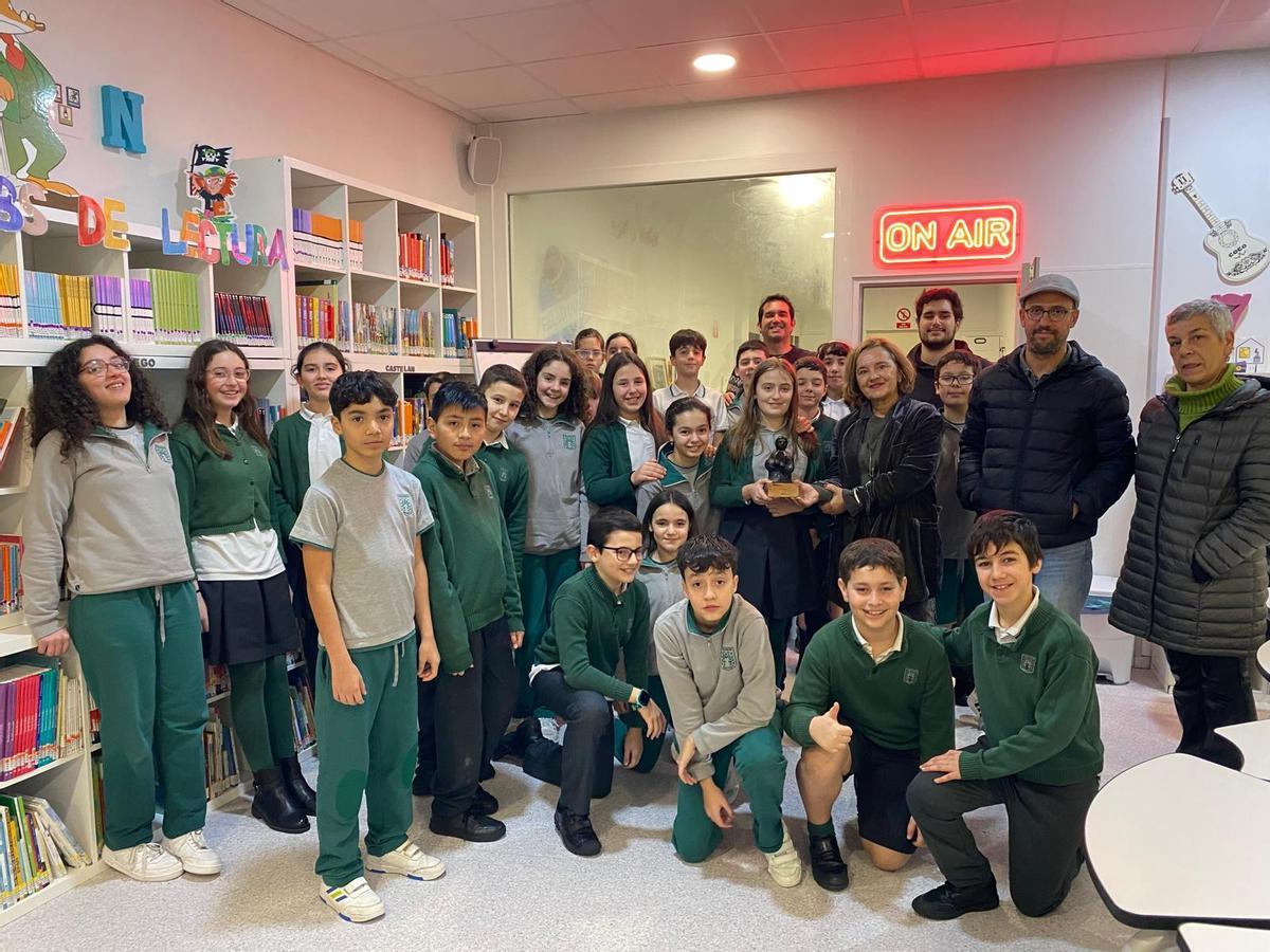 Alumnos de La Milagrosa, na presentación do certame.